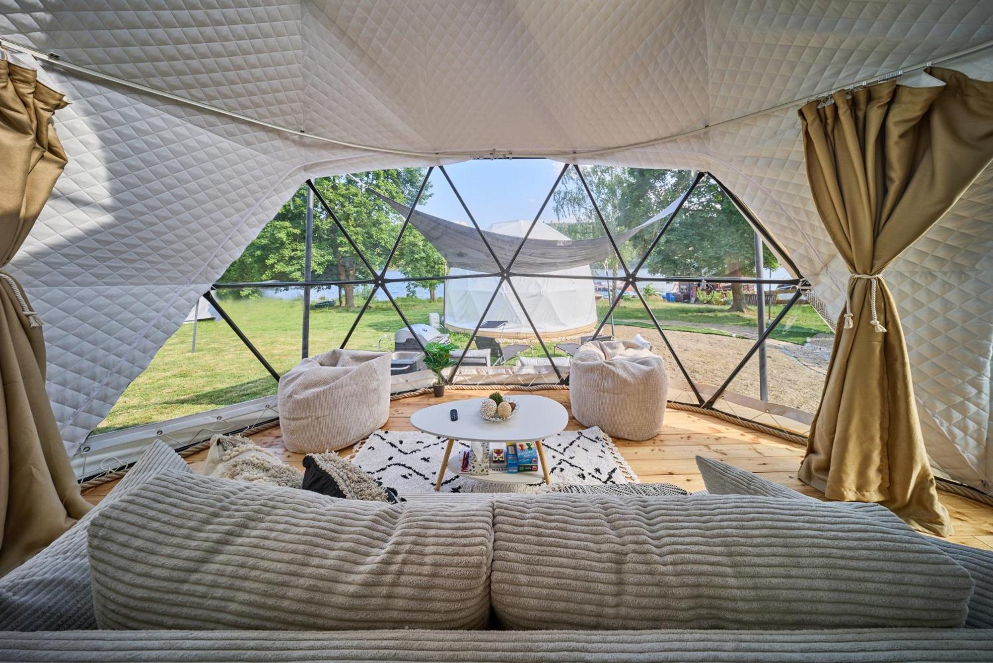 فندق Glamping Slapy المظهر الخارجي الصورة