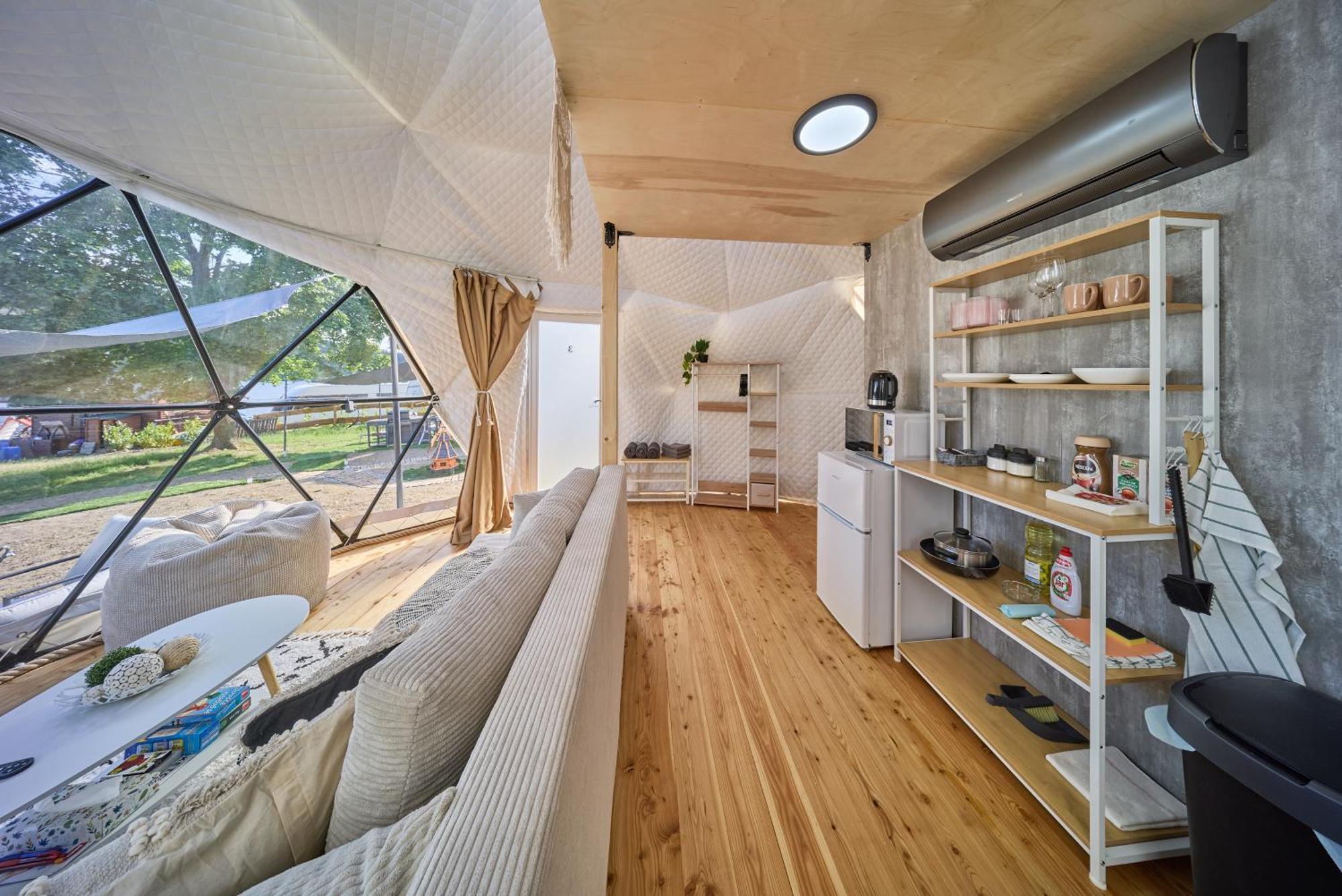 فندق Glamping Slapy المظهر الخارجي الصورة