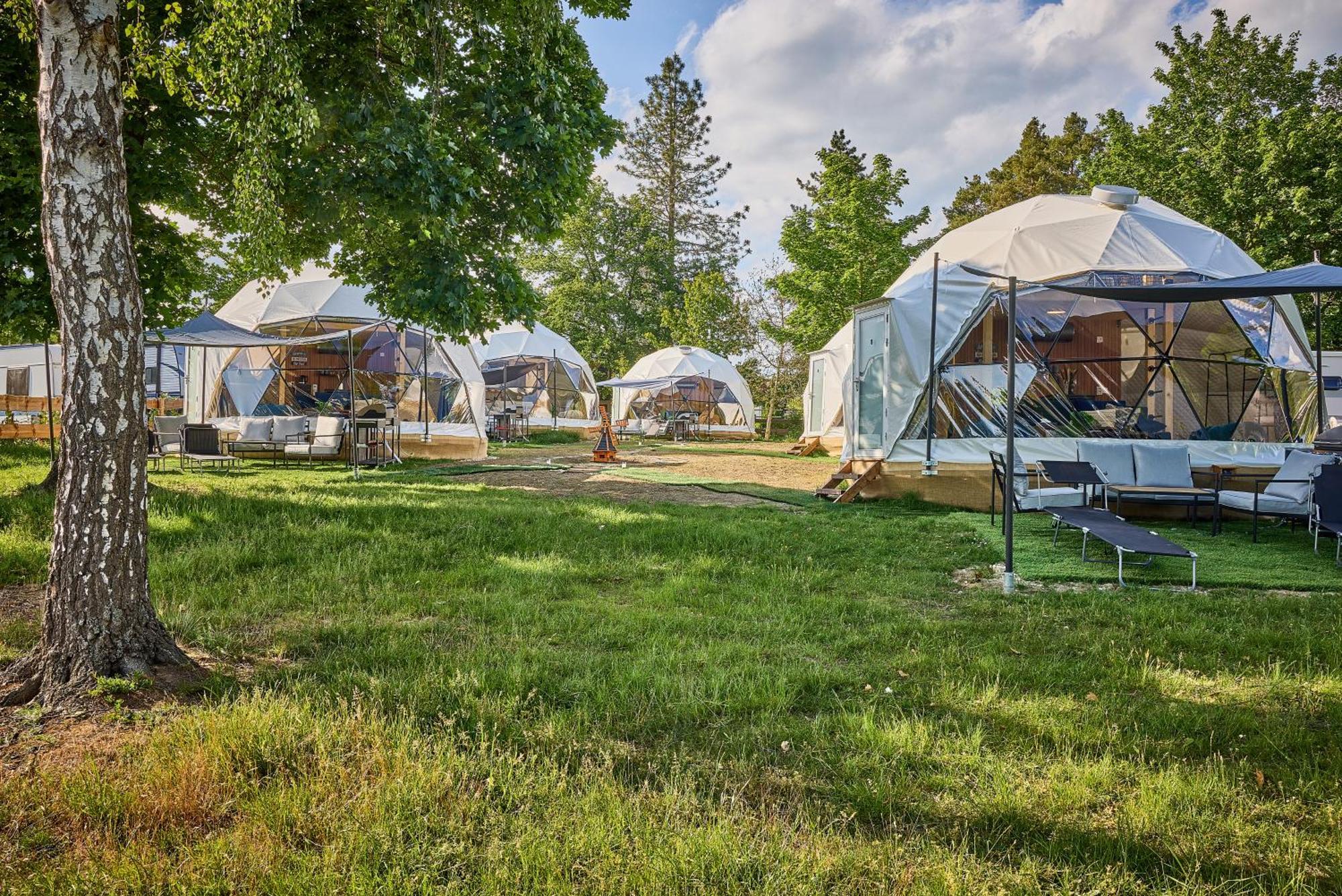 فندق Glamping Slapy المظهر الخارجي الصورة